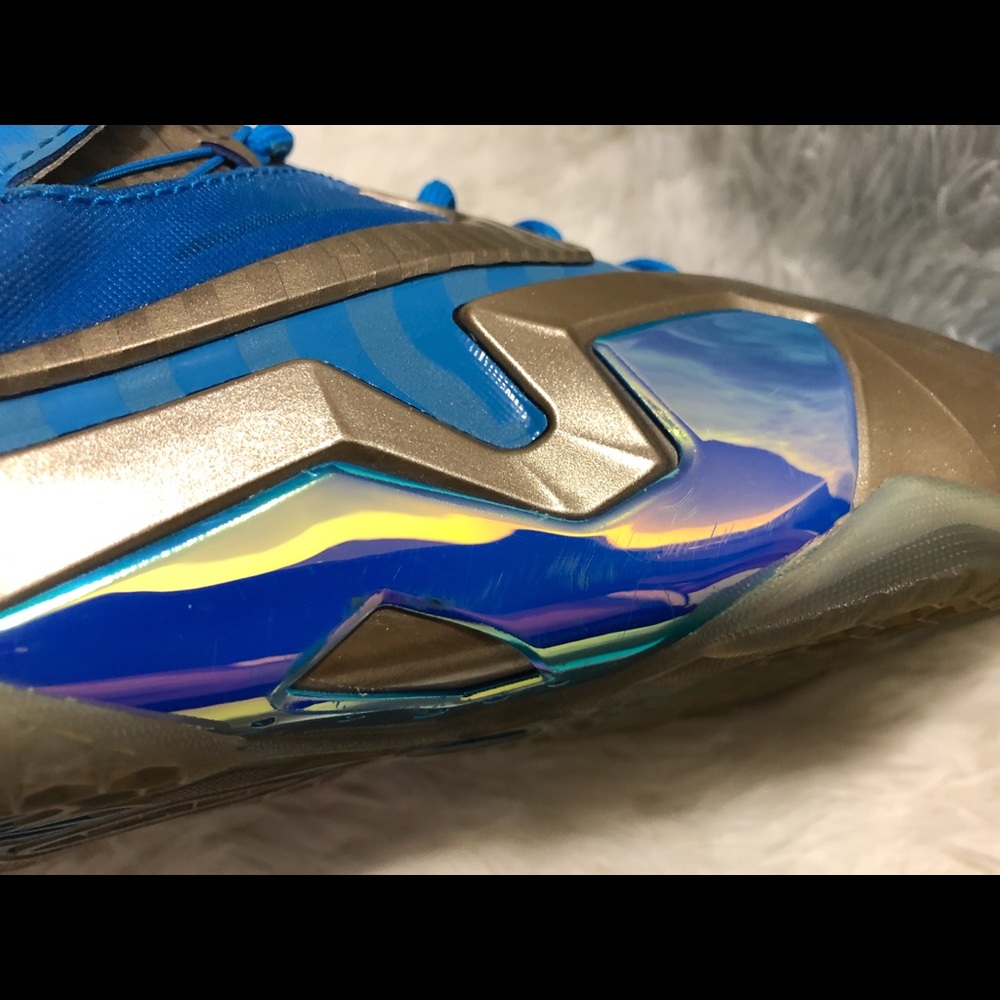 NIKE LeBron 11 Elite Collection 'Maison Du LeBron' - Picture 7 of 11